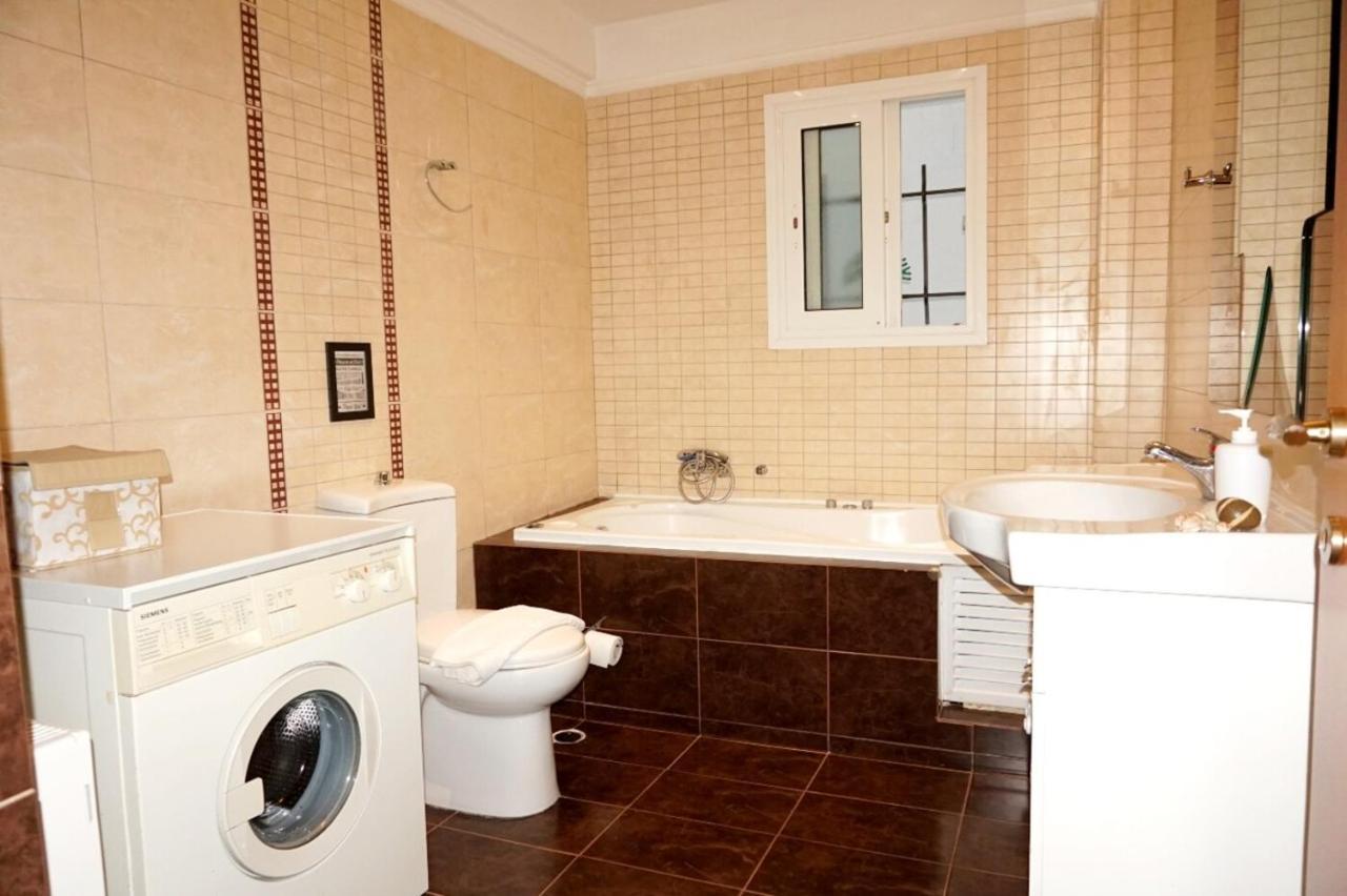 Piraeus Bright Apt ภายนอก รูปภาพ