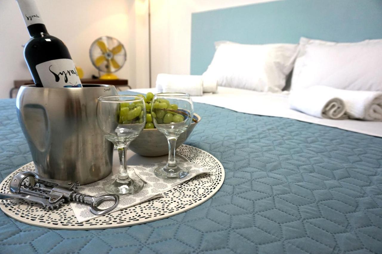 Piraeus Bright Apt ภายนอก รูปภาพ